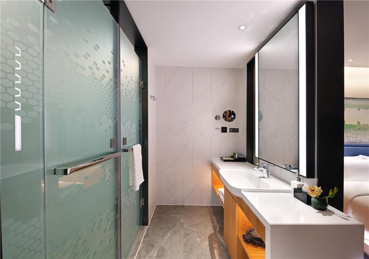 Hampton By Hilton Guangzhou Tianhe Sports Center-Free Shuttle Bus To Exhibition During Canton Fair Period Exterior photo