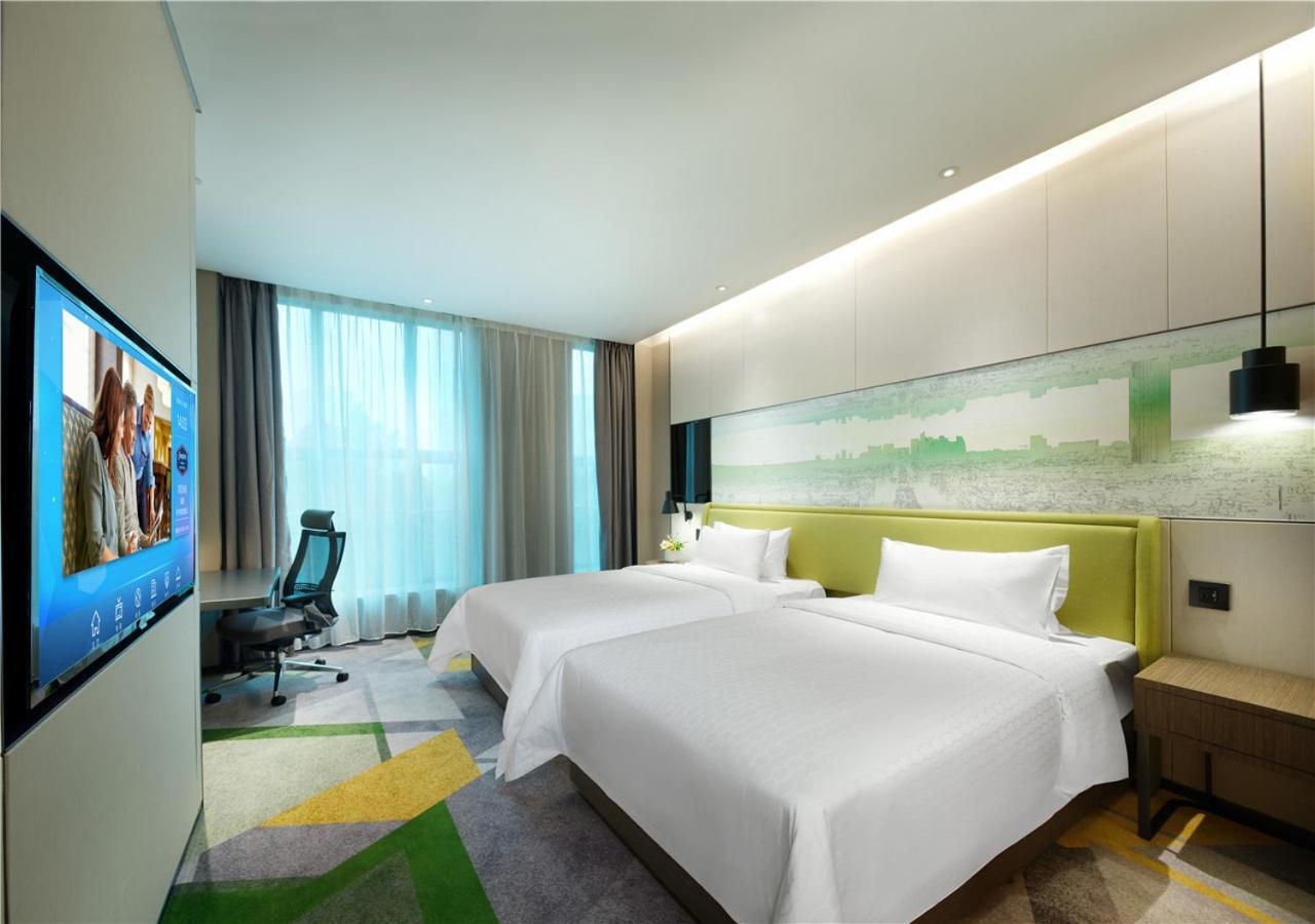 Hampton By Hilton Guangzhou Tianhe Sports Center-Free Shuttle Bus To Exhibition During Canton Fair Period Exterior photo